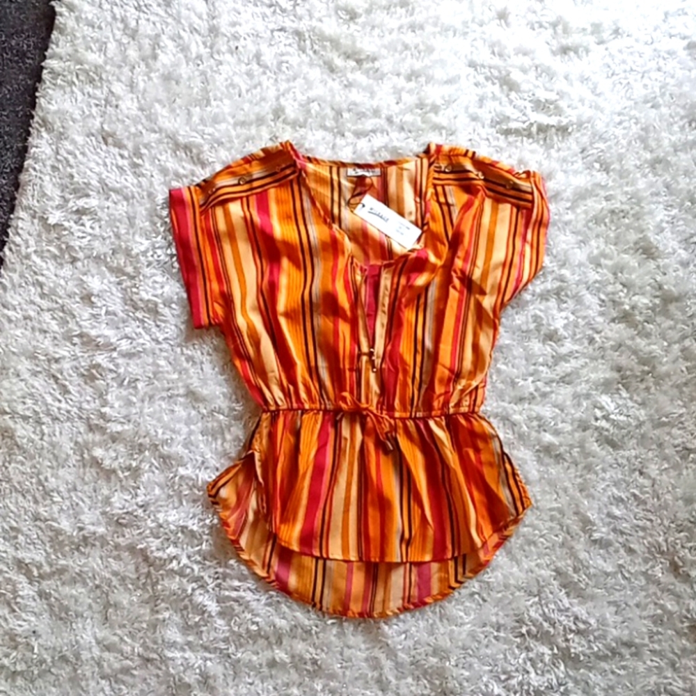 Gold blouse with stripes